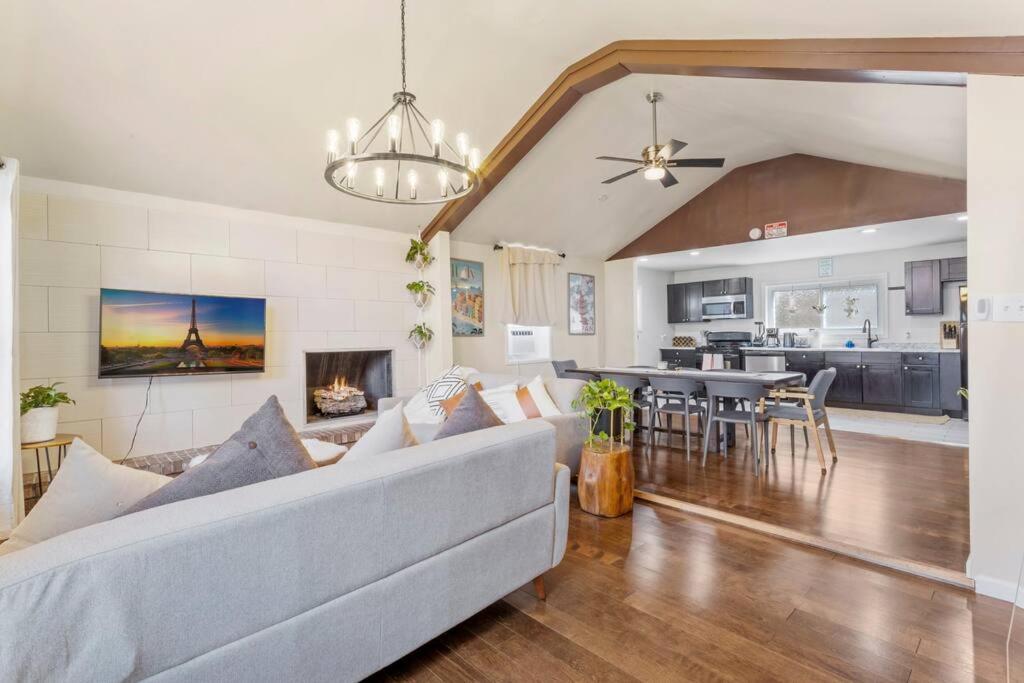 3 Bedrooms Ac Ranch Near Casinos And Beach Атлантик Сити Экстерьер фото